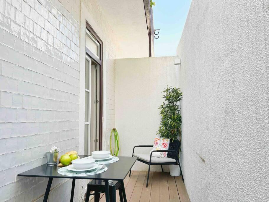 Vila Rosario 3 Studios With Patio By Homeful Homes Lisbon Luaran gambar