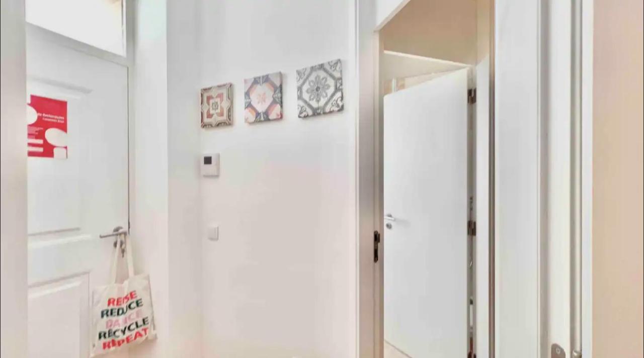 Vila Rosario 3 Studios With Patio By Homeful Homes Lisbon Luaran gambar