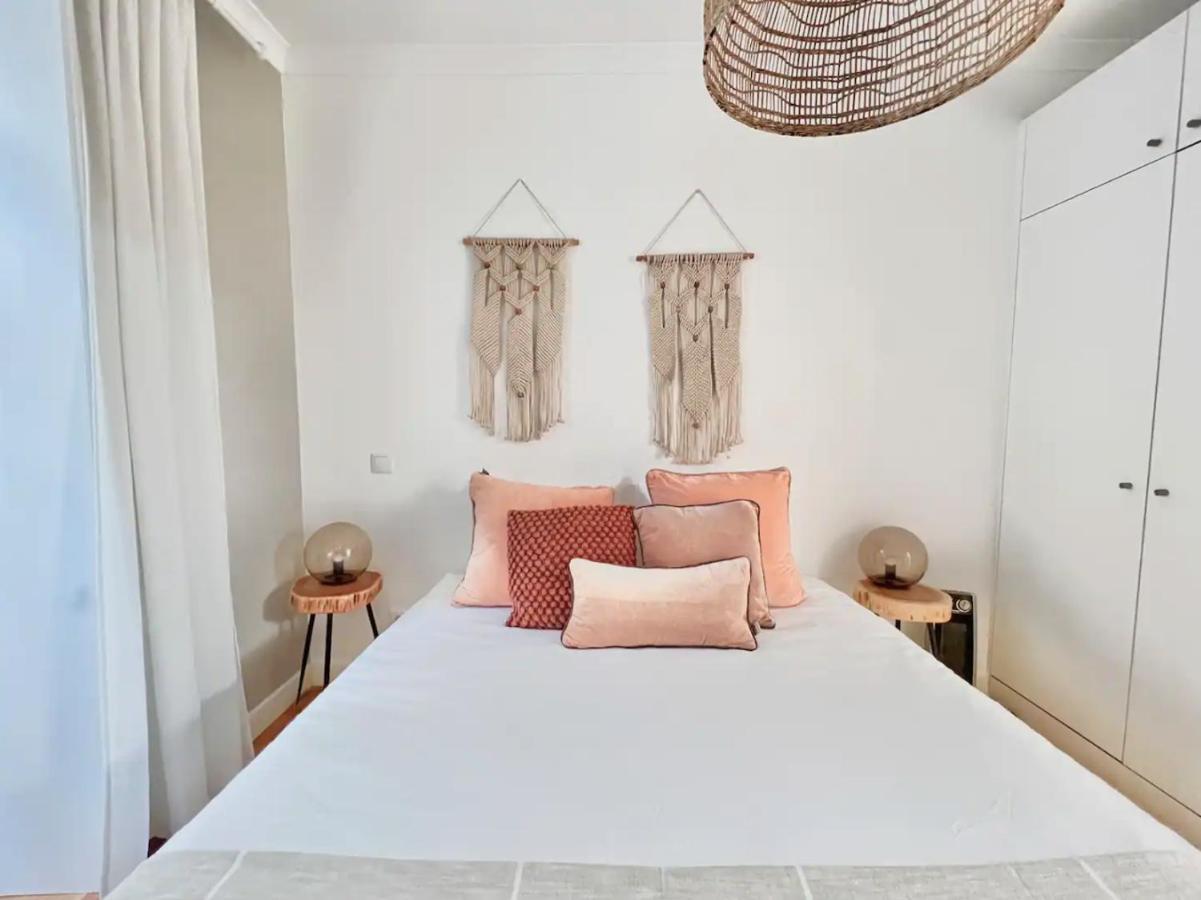 Vila Rosario 3 Studios With Patio By Homeful Homes Lisbon Luaran gambar