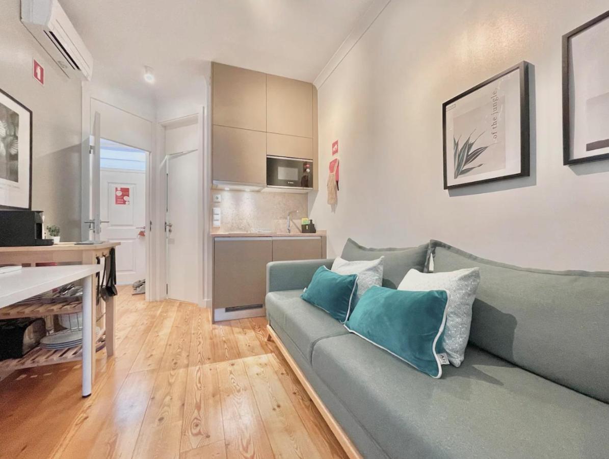 Vila Rosario 3 Studios With Patio By Homeful Homes Lisbon Luaran gambar